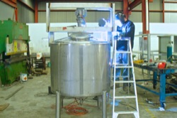 Stainless and aluminium tanks and structures for industry